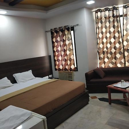 Hotel Rajwada International Belgaum Exteriör bild